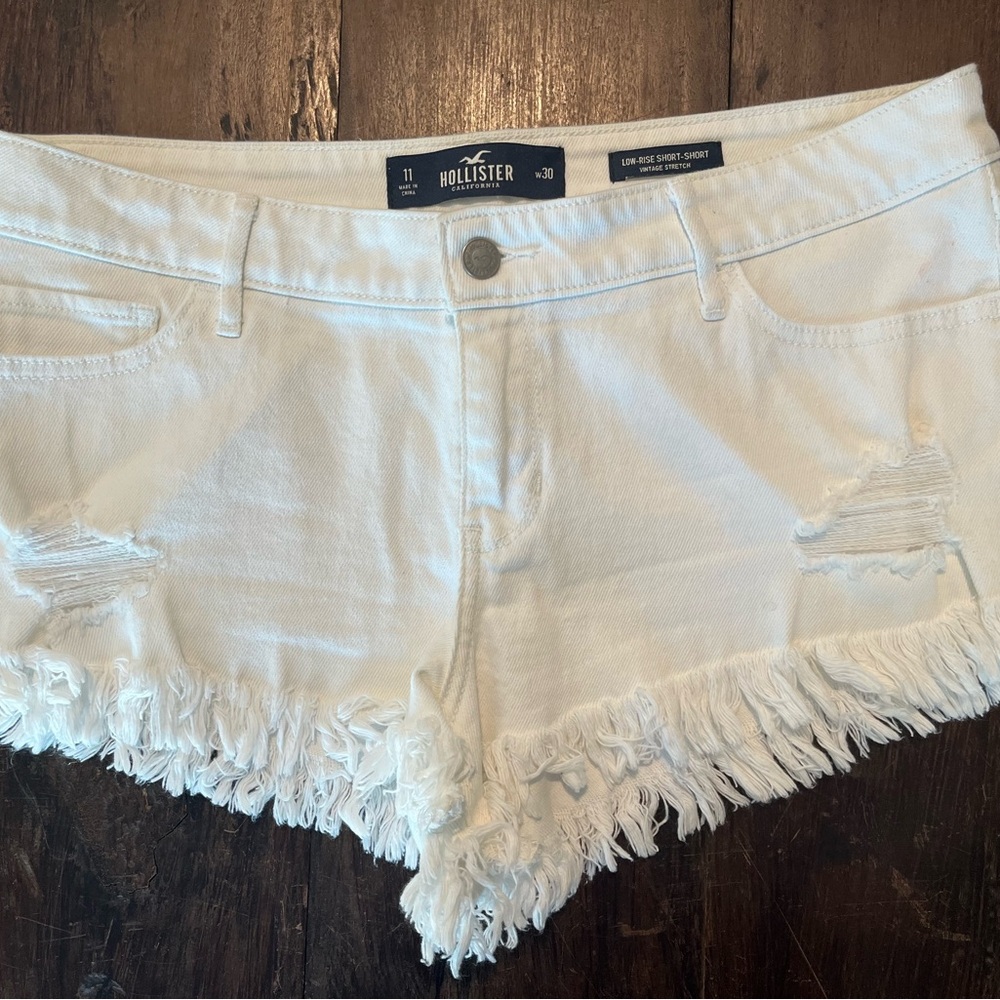 Hollister Women's White Fringe Denim Shorts